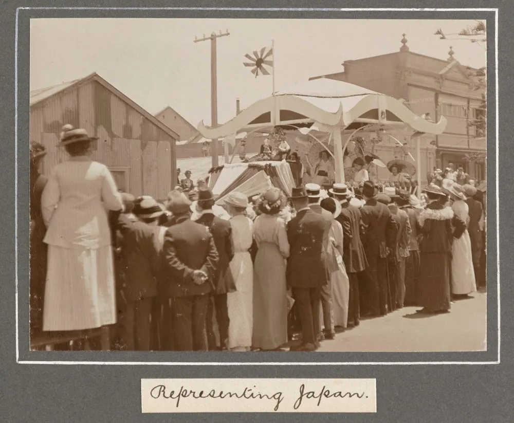 Xmas 1914 at Hastings. Boxing Day in Napier to see the Mardi Gras. December 26, 1914: Representing Japan. From the album: Family photographs [1914-1917]