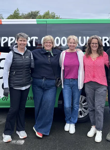 Volunteers at 0800 Hungry