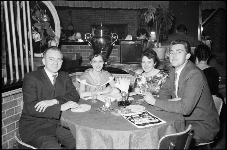 Fagel's Restaurant, Customs Street, 1960