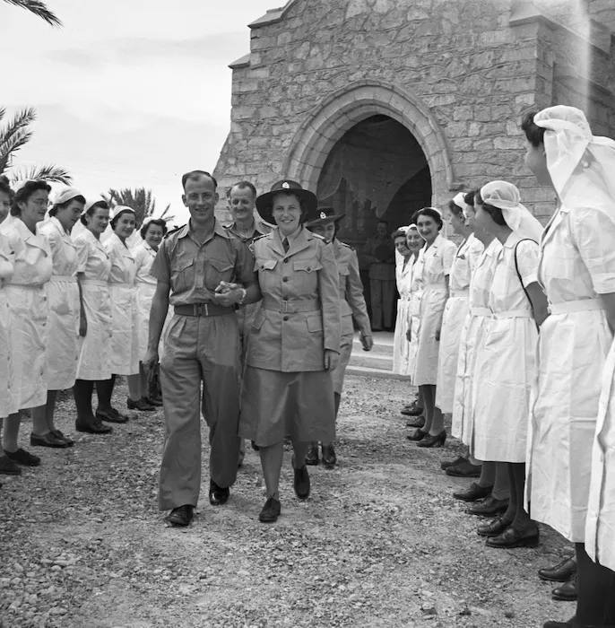 New Zealand soldiers marry in Egypt