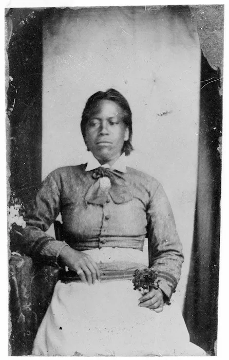 Portrait of a Maori woman