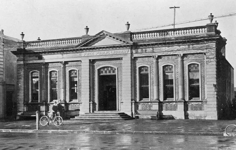 Hamilton's Carnegie Library
