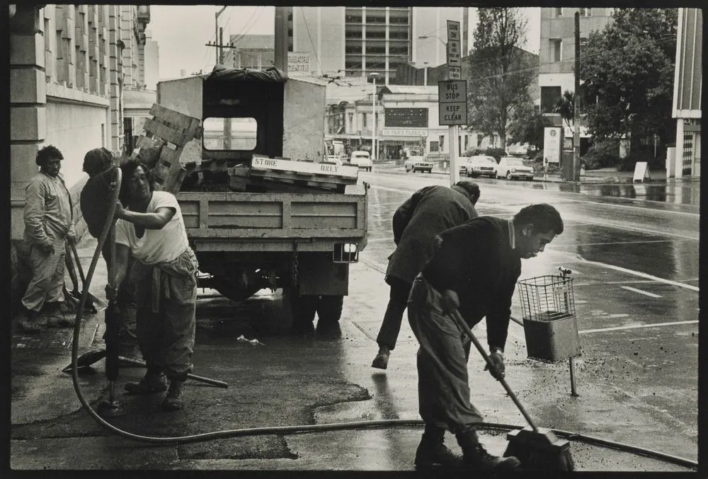 Queen St, Auckland. From the series: Karangahape Rd and Queen St