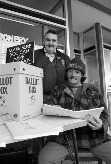 Image: Dick Wright and Tom Potts Electoral Roll Check, Hawke's Bay