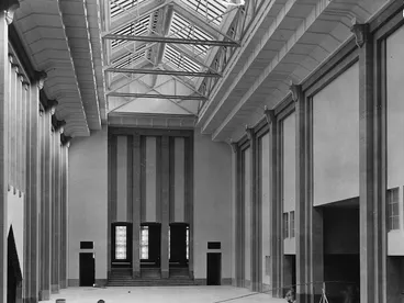 Image: Maori Hall, Dominion Museum, Wellington