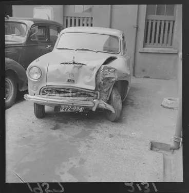 Image: Damaged stolen car