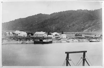 Image: Ngāruawāhia on the Waikato River