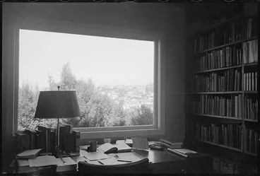 Image: Interior of the Kahn house, Ngaio, Wellington