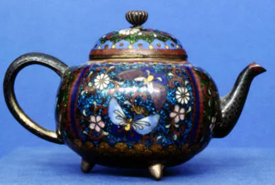 teapot, lidded