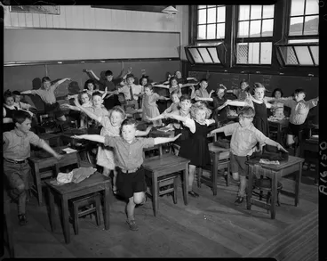 Image: Infants physical education class, Island Bay School, Wellington - Photograph taken by K V Bigwood
