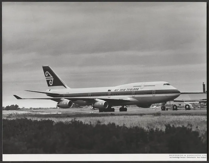 Air New Zealand Boeing 747-400 aircraft - Photograph taken by Mannering and Associates Ltd