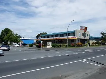Intersection of Chapel and Russell Streets, Masterton : digital image