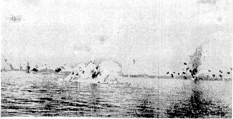 Shot down by anli-aircntjl fin: during an attack on United Stales forces in the Solomon Islands, a Japanese bomber crashes into the sea. Smoke puffs from anU-aircraft shells are seen (o the right and left. (Evening Post, 18 December 1942)