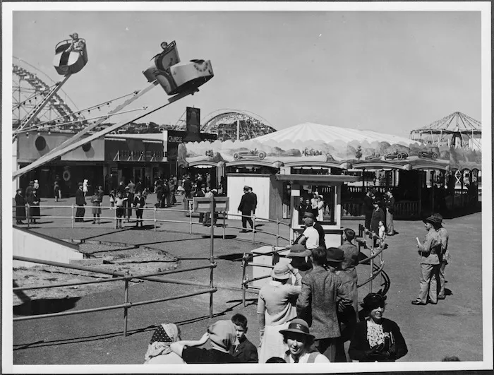 Fun park, New Zealand Centennial Exhibition, Rongotai, Wellington
