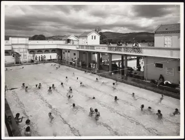Image: Blue Baths, Rotorua, 1971