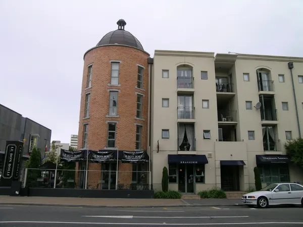 Le Bon Bolli and Brasserie