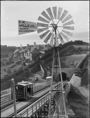 Image: Kelburn cable Car