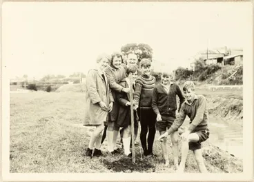 Planting trees, Waiuku, 1970 Image: Planting trees, Waiuku, 1970