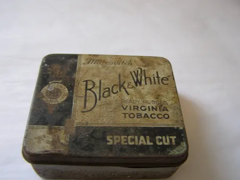Kauri' Tobacco Tin. | Record