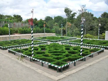 Image: Hamilton Gardens, 2014