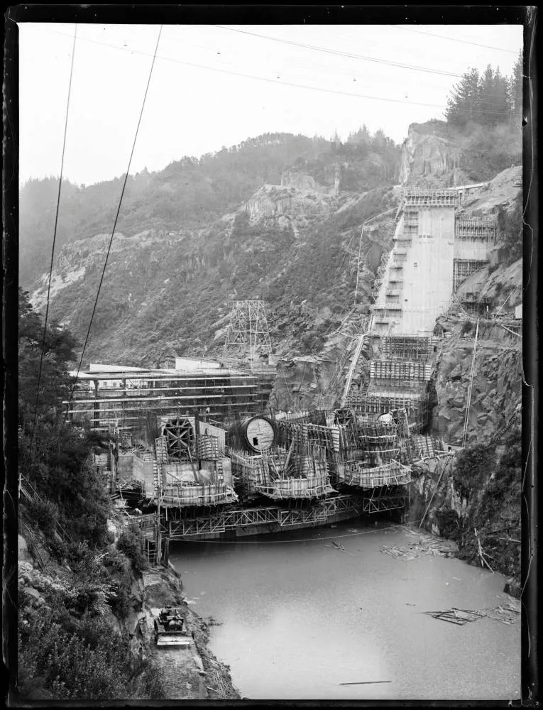 Maraetai Hydroelectric Power Station construction, 1951