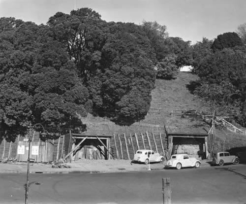 Entrance to Albert Park tunnels