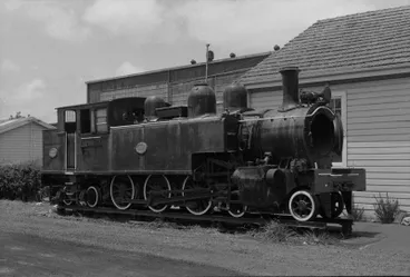 Image: Photograph of locomotive WW 491