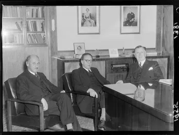 Image: Mr Sam T Barnett, Controller-General of New Zealand Police, Sir Harold Scott of Scotland Yard, and Prime Minister Sidney Holland