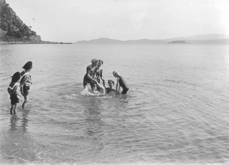 Day's Bay, Lower Hutt