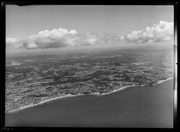 Image: Looking over Milford, Castor Bay and Campbells Bay to the distant northwest, Auckland