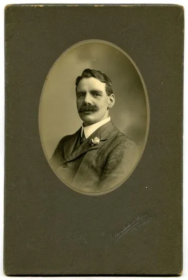 Image: Photograph, Black and White: Edgar Lovell-Smith