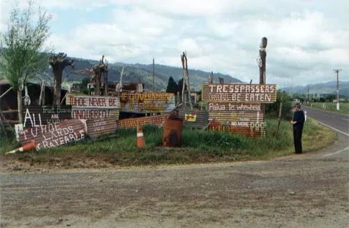 Signs at Rūātoki