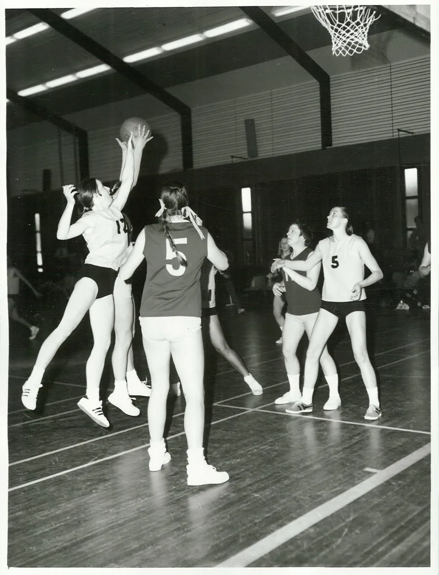 Sports - Basketball - Indoor