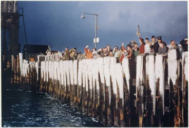 Image: Farewell the final vehicular ferry, Victoria Wharf, Devonport, 1959