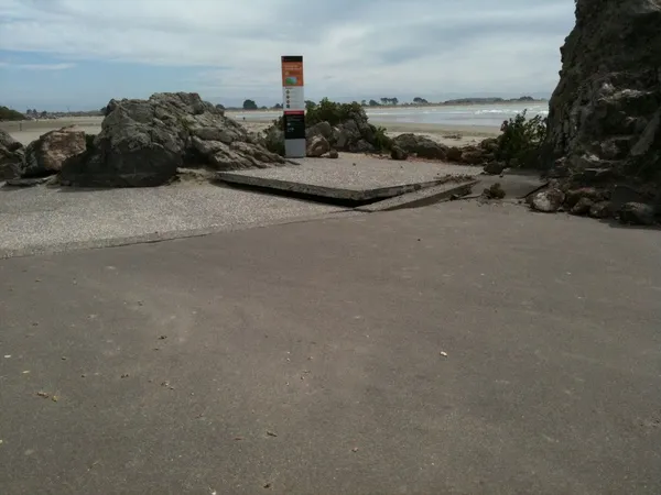 Earthquake damage at Sumner