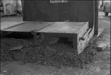 Image: Photograph of locomotive cab (detached)