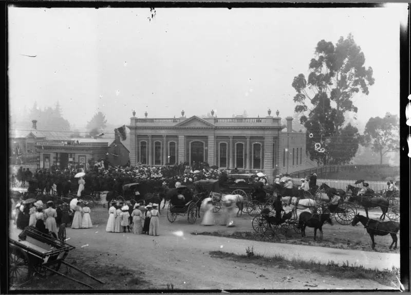 Hamilton Free Public Library