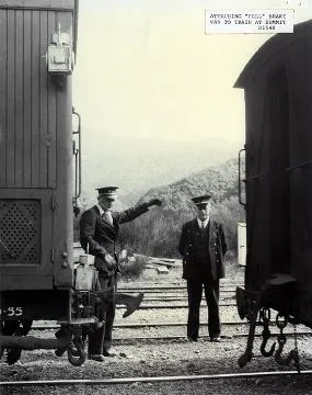 Attaching "Fell" brake van to train at Summit : Photograph