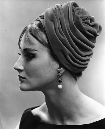 Image: Velvet turban