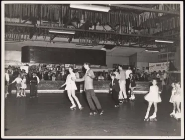 Image: Roller skating rink, Auckland, 1959