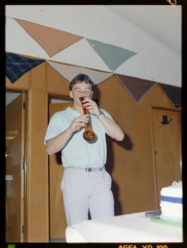 Image: Clarkson, 21st Birthday Candid