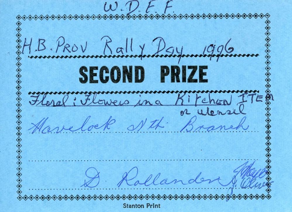 WDFF Certificate: Floral - Flowers in a Kitchen Item or Utensil