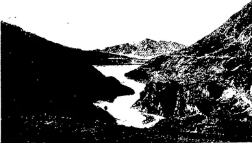 Image: VIEW LOOKING DOWN THE SHOTOVER RIVER FROM  —E. Keele photo. ARTHUR'S POINT. (Otago Witness, 04 September 1907)