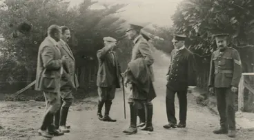 Image: German internees, Motuihe Island, 1917