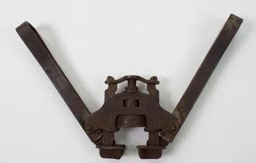 Image: bottle capper