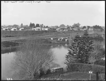 Image: [Hamilton East from Hamilton West, 1908.]