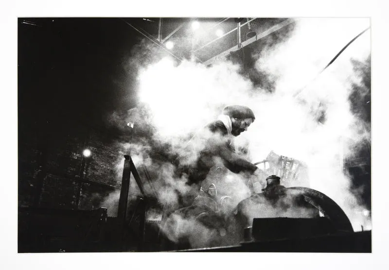 Making Carbonettes at the Waikato Carbonisation Works: Rotowaro