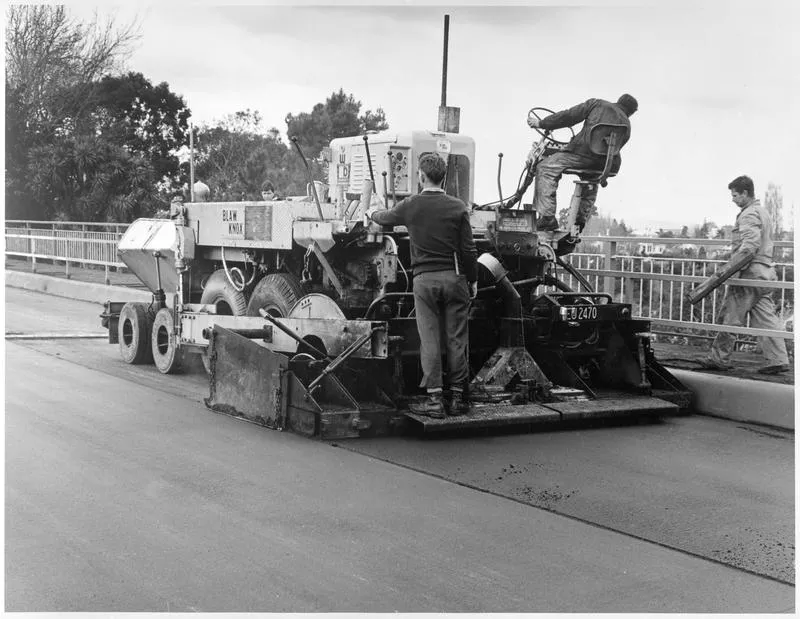 Claudelands rail bridge conversion