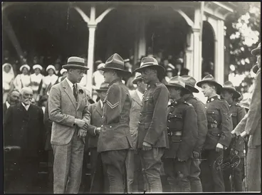 Image: Edward Prince of Wales meeting returned soldiers, Ashburton, New Zealand