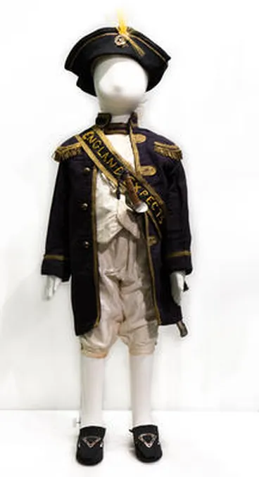 Image: costume, fancy dress